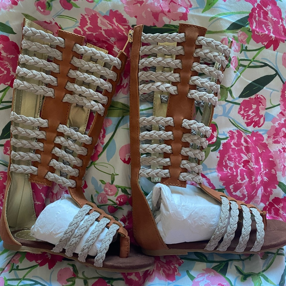 Joyfolie Sandals
